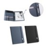 EMERGE FOLDER II. Porte documents A4 en 300D polyester recyclé (100% rPET) avec fermeture élastique